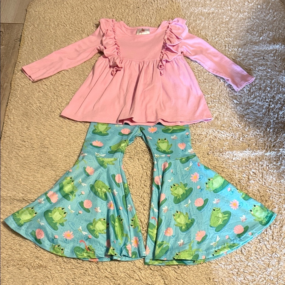 Toddler Ruffle Girl Frog Outfit